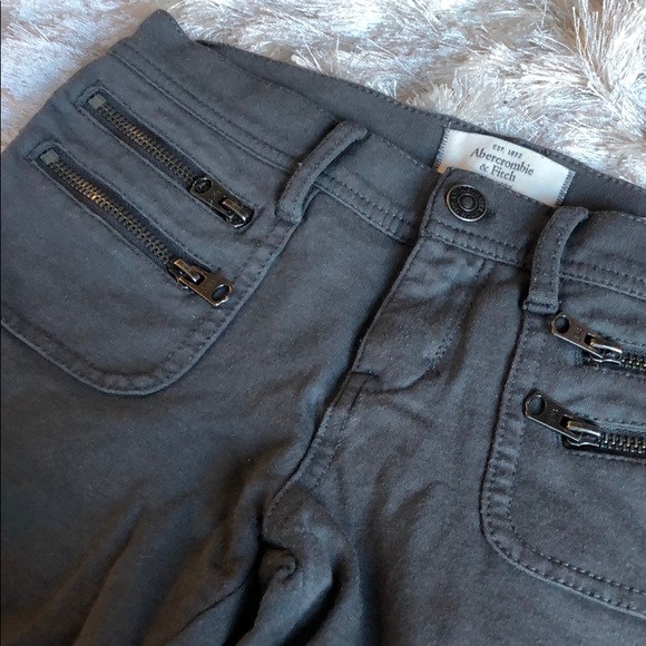 Zipper detail super stretch pants - Picture 2 of 4